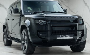 Land Rover Defender 110 D250 X-DYNAMIC HSE 9
