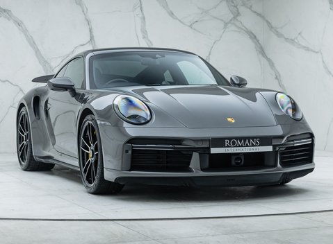 Porsche 911 Turbo S (992) 9