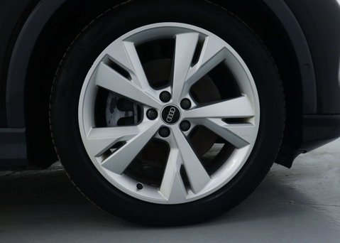 Audi Q4 50 S line SUV 5dr Electric Auto quattro 82kWh (299 ps) 16