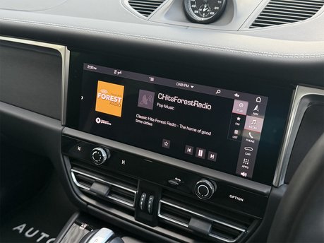 Porsche Macan GTS PDK 68