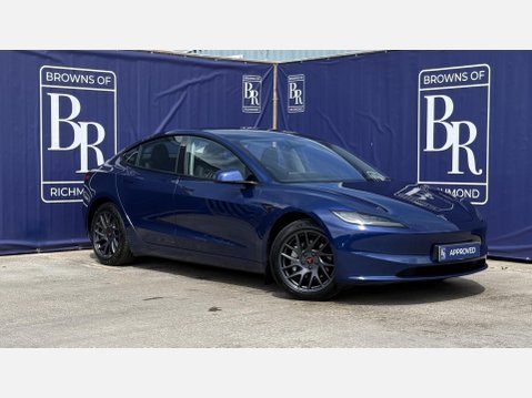 Tesla Model 3 (Dual Motor) Long Range Saloon 4dr Electric Auto 4WDE (306 ps) 1
