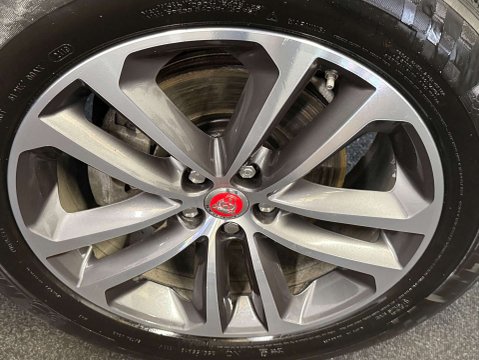 Jaguar F-Pace 2.0 F-Pace R-Sport D Auto 5dr 11