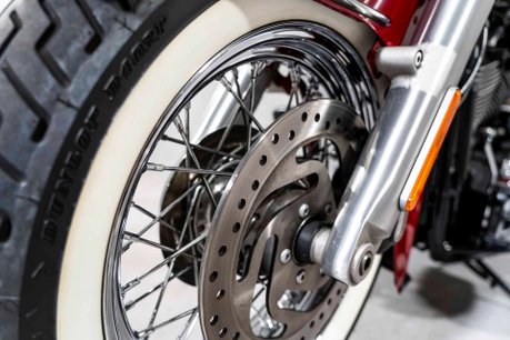 Harley-Davidson Softail Deluxe 1745. VAT Q. ONE OWNER. IMMACULATE EXAMPLE. TWO-TONE PAINT. 36