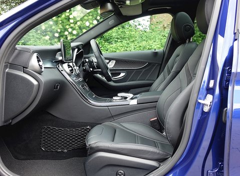 Mercedes-Benz C Class C63 Saloon 8