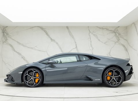 Lamborghini Huracan LP640-4 EVO 2