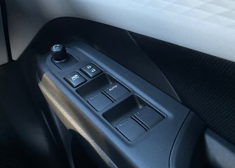 Suzuki Swift MOTION 22