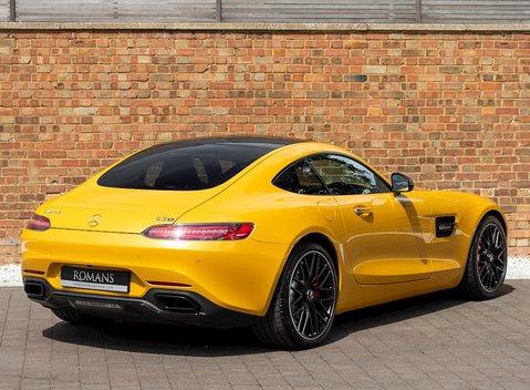Mercedes-Benz Amg GT GT S 7