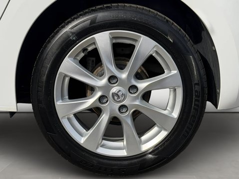 Vauxhall Corsa 1.2 Design 5dr 14