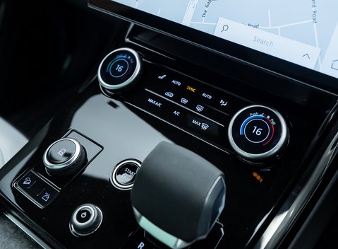 Land Rover Range Rover Sport P530 First Edition 21