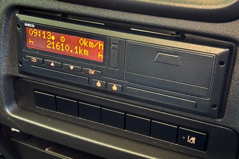 Iveco Daily 70C18D Crew Cab Dropside with Tail Lift - Air Con - Low Miles 23