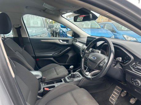 Ford Focus TITANIUM 11