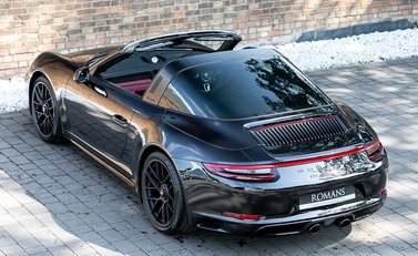 Porsche 911 (991.2) Targa 4 GTS 5