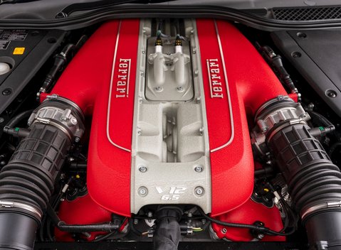 Ferrari 812 Superfast 34