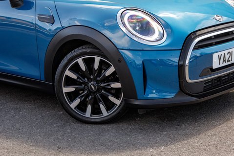 Mini Hatch COOPER EXCLUSIVE 11