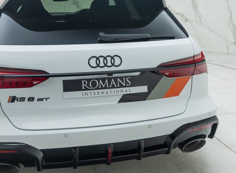 Audi RS6 GT 36