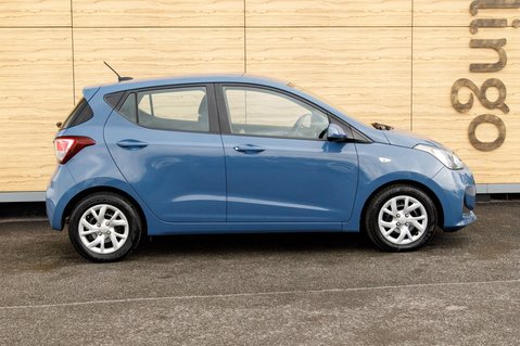Hyundai i10 SE 12