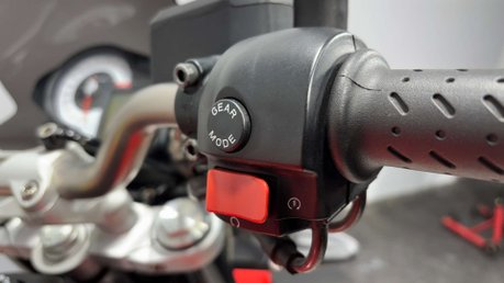 Aprilia Mana 2008 13K OUTSTANDING CONDITION SEMI AUTO 850CC BIKE 32