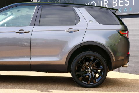 Land Rover Discovery Sport 2.0 Discovery Sport Black HSE TD4 Auto 4WD 5dr 10