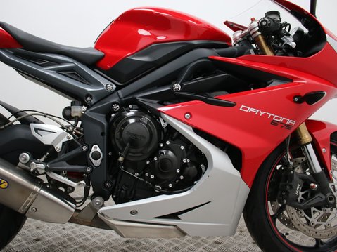 Triumph Daytona 675 DAYTONA 675 ABS 19
