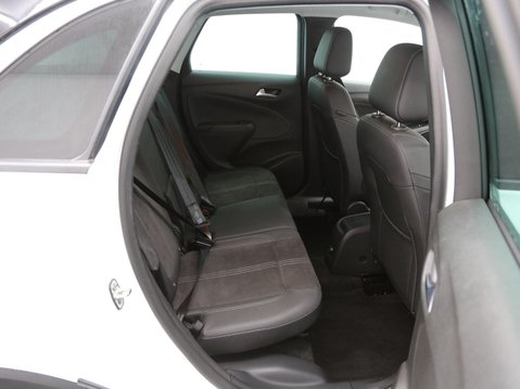 Vauxhall Crossland 1.2 Turbo Ultimate Euro 6 (s/s) 5dr 24