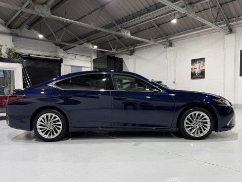 Lexus Es 300H TAKUMI 7