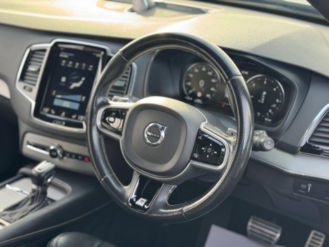 Volvo XC90 2.0 D5 PowerPulse R-Design Auto 4WD Euro 6 (s/s) 5dr 37