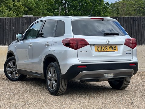 Suzuki Vitara SZ-T BOOSTERJET MHEV 2