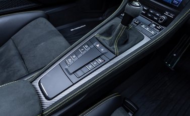 Porsche 718 Spyder RS 23