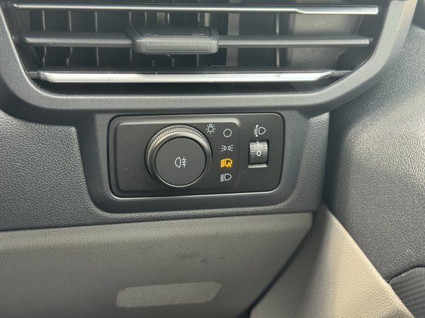 Ford Transit Custom SWB L1H1 Low Roof Limited 300 Air Con Alloys Camera Sensors EURO 6 21