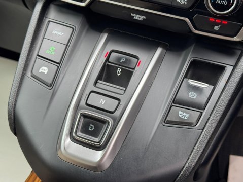 Honda CR-V 2.0 h i-MMD SR eCVT 4WD Euro 6 (s/s) 5dr 33