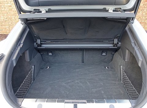 Porsche Panamera GTS 4