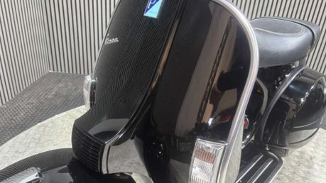 Piaggio Vespa PX 2016 17K NEW MOT 2 STROKE 125CC LEARNER MODERN RETRO 23