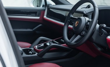 Porsche Cayenne V6 E-HYBRID Coupe 14