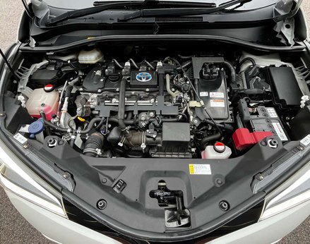 Toyota C-HR 1.8 C-HR-Dynamic HEV CVT 5dr 7