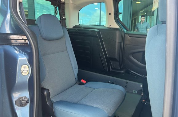 Citroen Berlingo Multispace 1.6 BlueHDi Feel Multispace MPV Wheel Chair Ramp 20