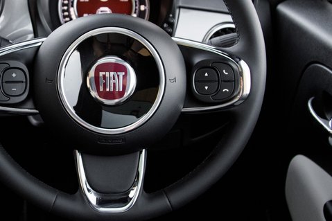 Fiat 500 DOLCEVITA PLUS MHEV 20