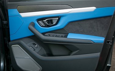 Lamborghini Urus 20