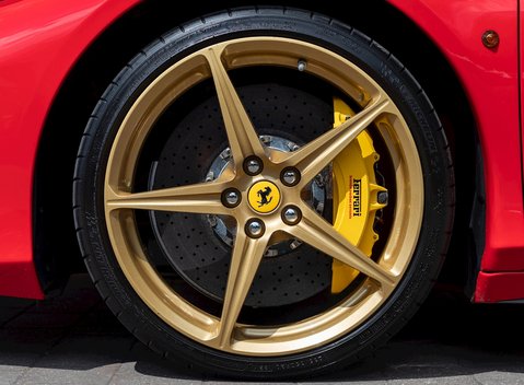 Ferrari 458 Spider 12