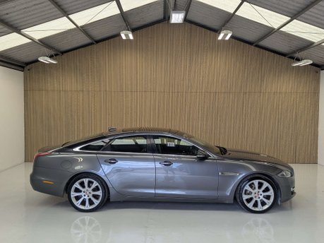 Jaguar XJ 3.0 XJ Portfolio V6 D Auto 4dr 19