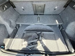 Volvo XC40 2.0 XC40 + B4 MHEV Auto 5dr 67