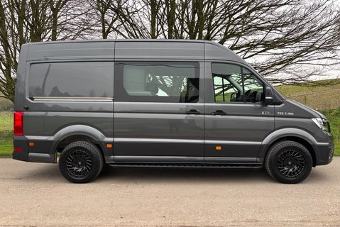 MAN TGE 3.180 4Motion Standard Hr DCIV - DSG Auto - 5 Seats 9