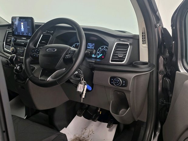Ford Transit Custom 300 L2 DIESEL FWD 2.0 Eco Blue 170ps Low Roof Limited Van 15