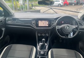 Volkswagen T-Roc SEL TDI 4MOTION 32