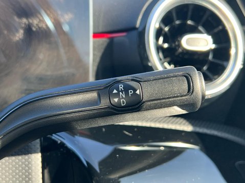 Mercedes-Benz A Class A 200 AMG LINE EXECUTIVE 38