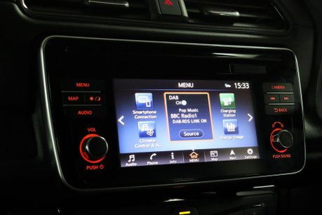 Nissan LEAF LAUNCH EDITION 40