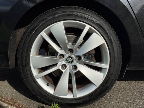 Skoda Superb 2.0 TDI SE L Executive 4WD Euro 6 (s/s) 5dr 22