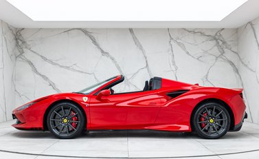 Ferrari F8 Spider 4