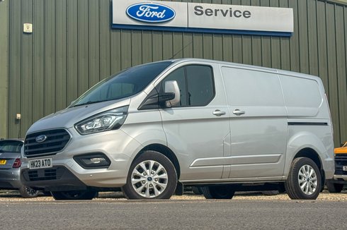Ford Transit Custom SWB L1H1 Low Roof Limited 280 Air Con Alloys Sensors EURO 6
