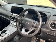 Hyundai KONA PREMIUM 41
