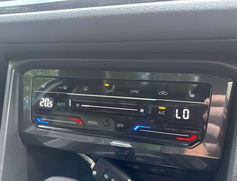 Volkswagen Tiguan 2.0 Tiguan R-Line TDI Semi-Auto 5dr 32
